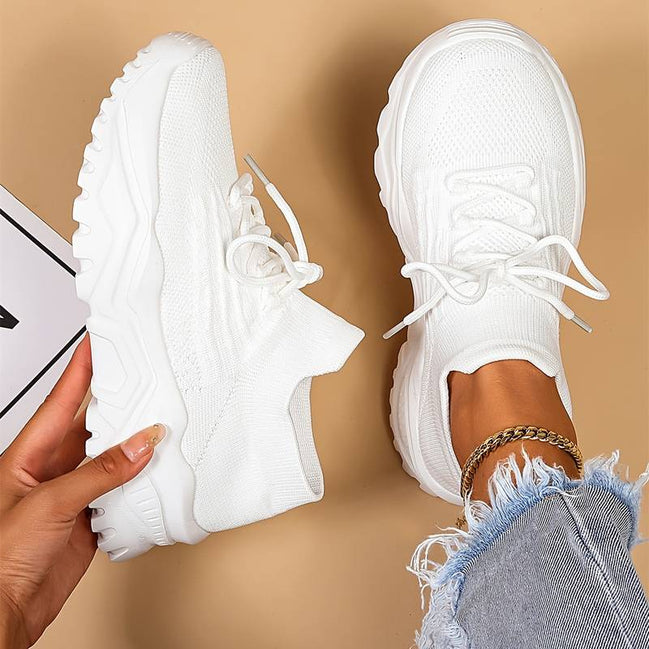Zerava mesh-sneakers med bred sål og skridsikker ydersål