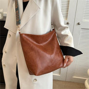Lyria Tote Bag – Rummelig skulder- og crossbodytaske med bred rem