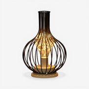 Trinexa bordlampe i stål – lampe med trådkurvdesign til bordplacering