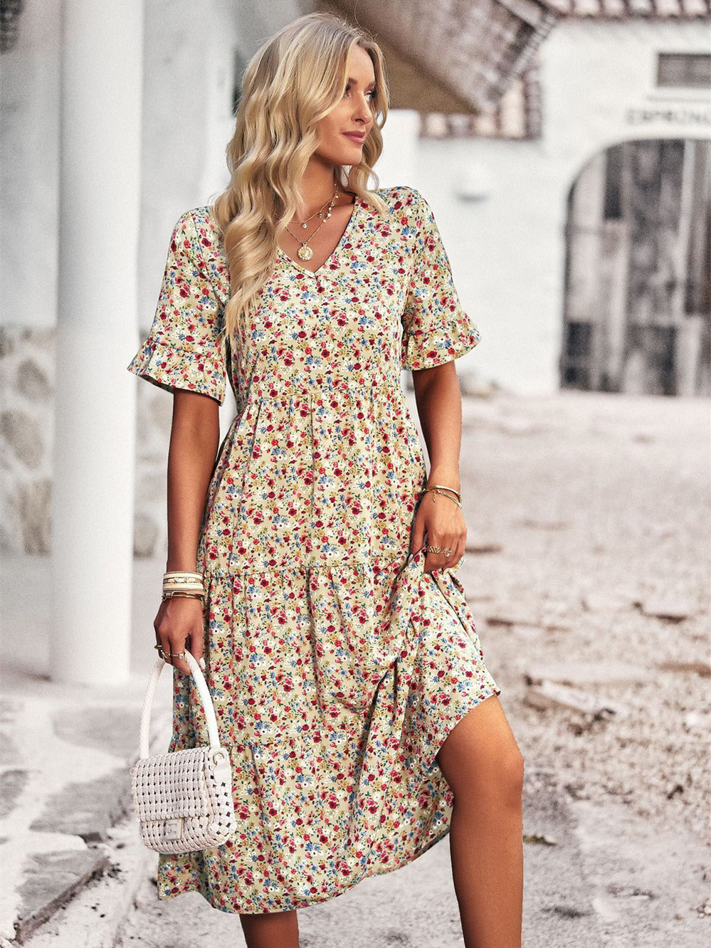 Florayne Let kjole med V-hals og blomsterprint