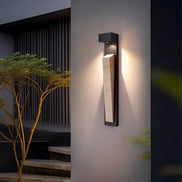 Varento LED væglampe i jern – væglampe med kompakt design til vægmontering