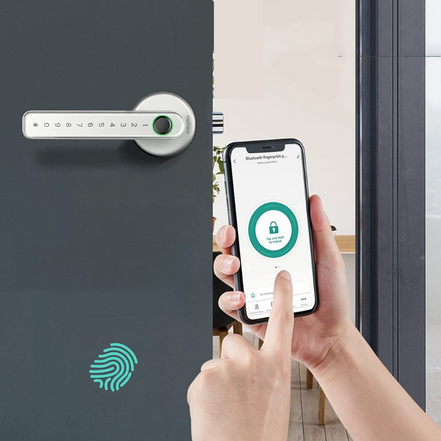 Lockvia smart dørlås – fingeraftryk og kodeadgang