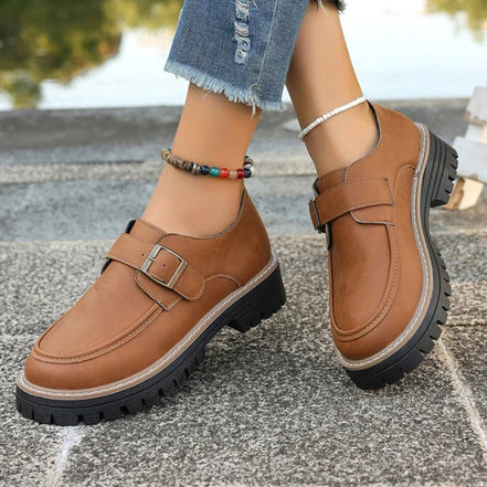 Morvane buckle boots med rund tå