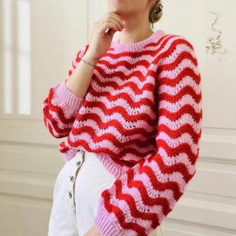 Wavira round neck sweater med bølget strik