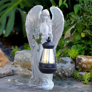Seralyn solcellelampe med engel figur – LED lampe i plastik til jordplacering