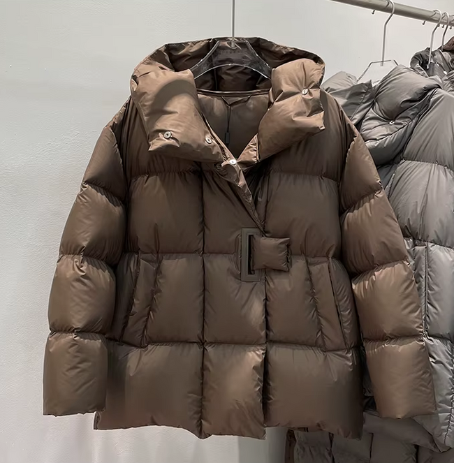 Norvia dunjakke – let vatteret vinterjakke med hætte