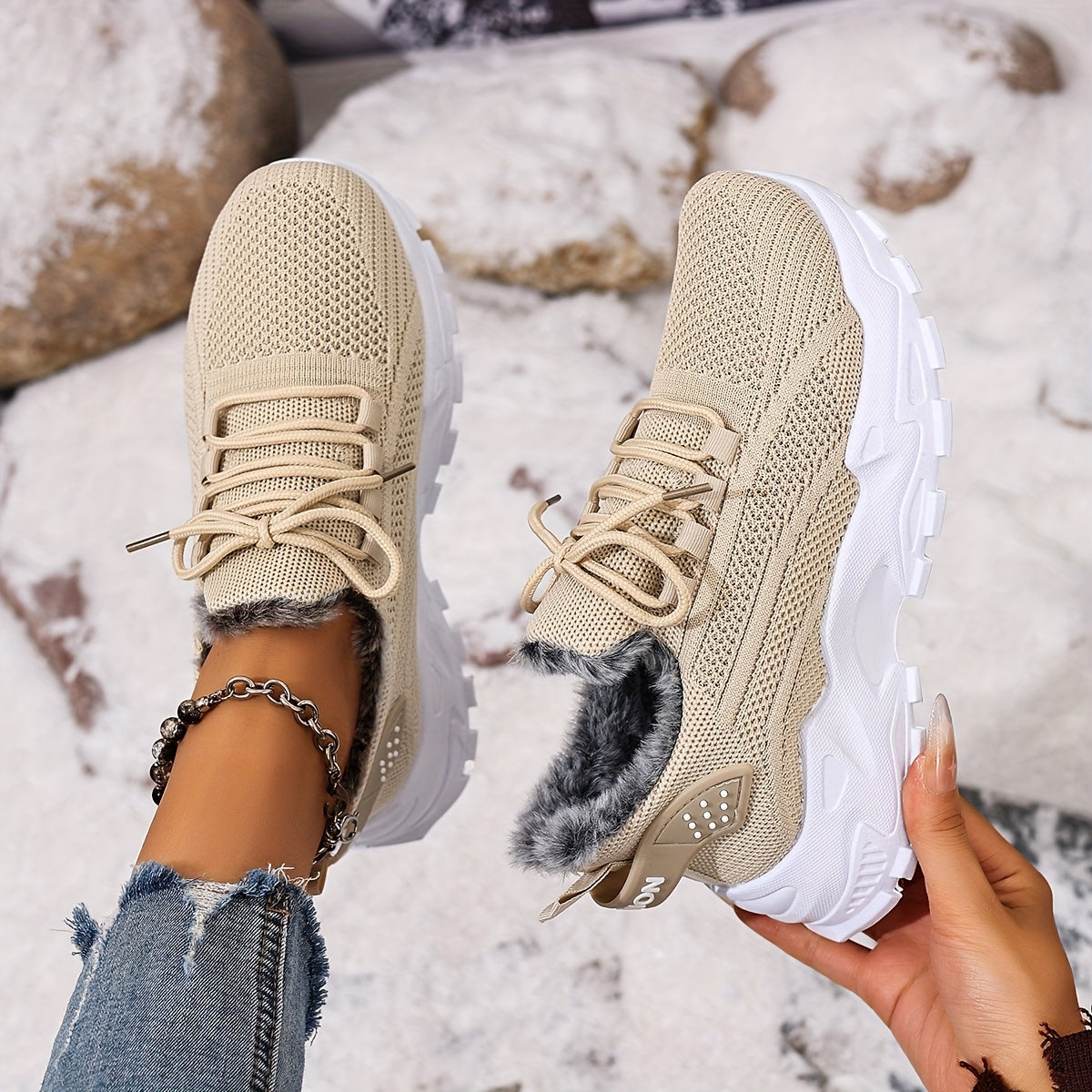 Frovia Vinter Sneakers – Snørelukning, mellemhøjt skaft og polstret sål
