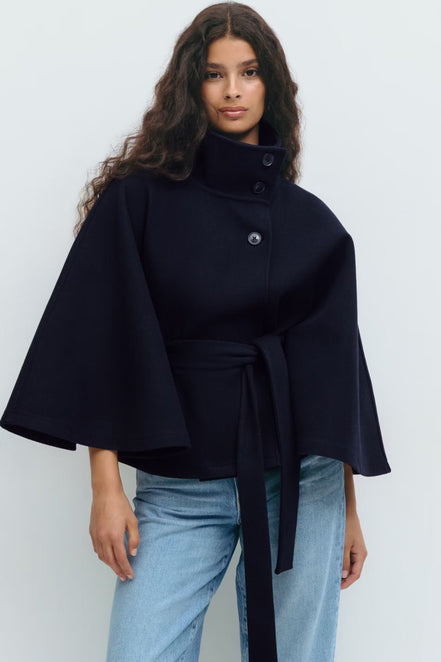 Siv belted cape – lang model med krave og bælte