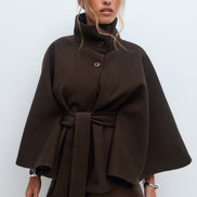 Siv belted cape – lang model med krave og bælte