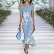 Velmira kjole dame – off shoulder kjole med blomsterprint og slim pasform