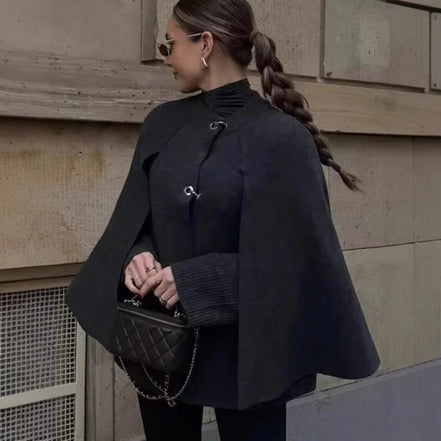 Norvella round neck jacket med dekorative knapper