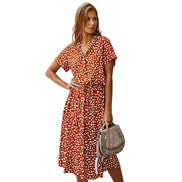 Dame kjole med korte ærmer, justerbar talje og print – afslappet kjole til hverdag og fritid – Velmira