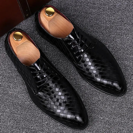 Torvian lace-up shoes med rund tå