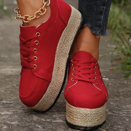 Elvara round toe shoes med snørelukning