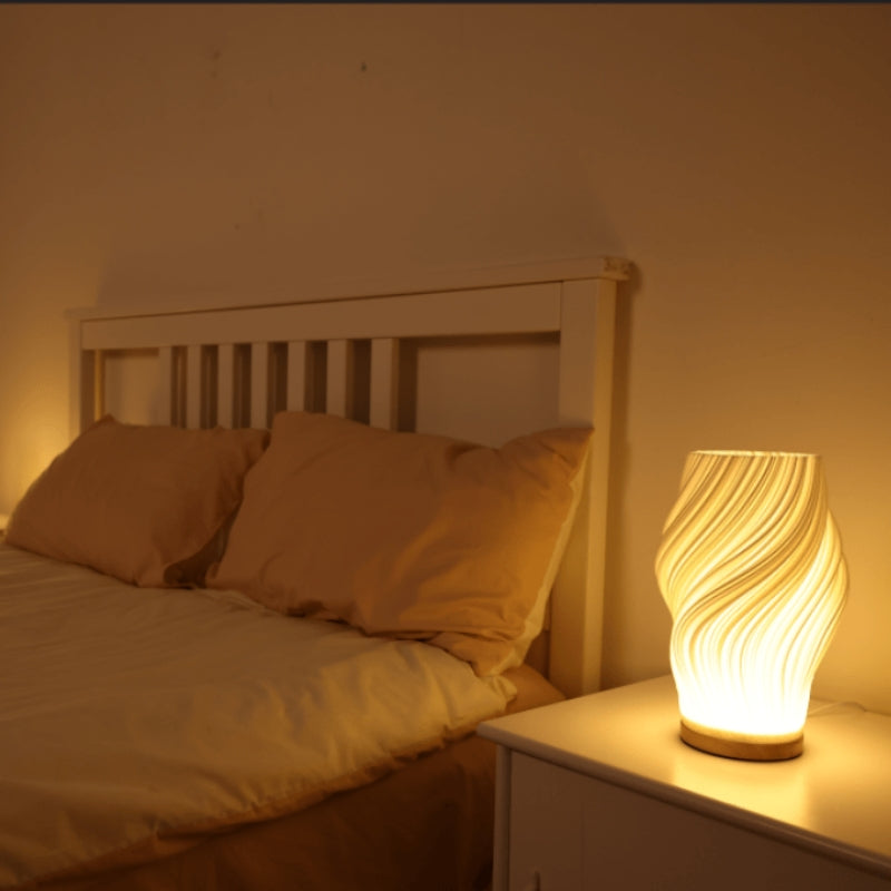 Velora plisseret bordlampe – lampe med lampeskærm og USB-opladningsport