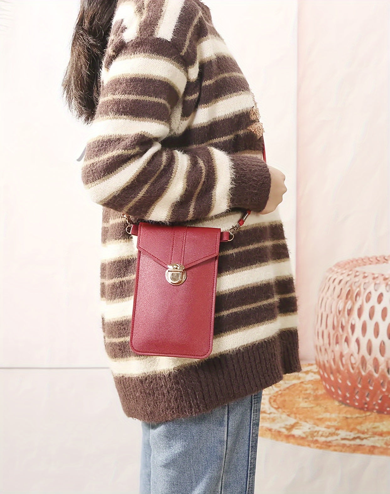 Sorena Touch Bag – crossbody taske med touch-skærmlomme og aftagelig rem