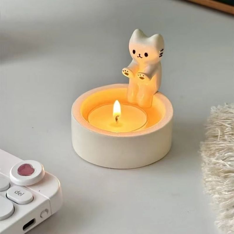 Felira lysestage i resin – katteinspireret holder til bord eller hylde