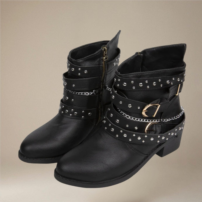 Elviane ankelstøvler med spids snude og justerbart spænde