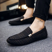 Calvero round toe loafers med slip-on design