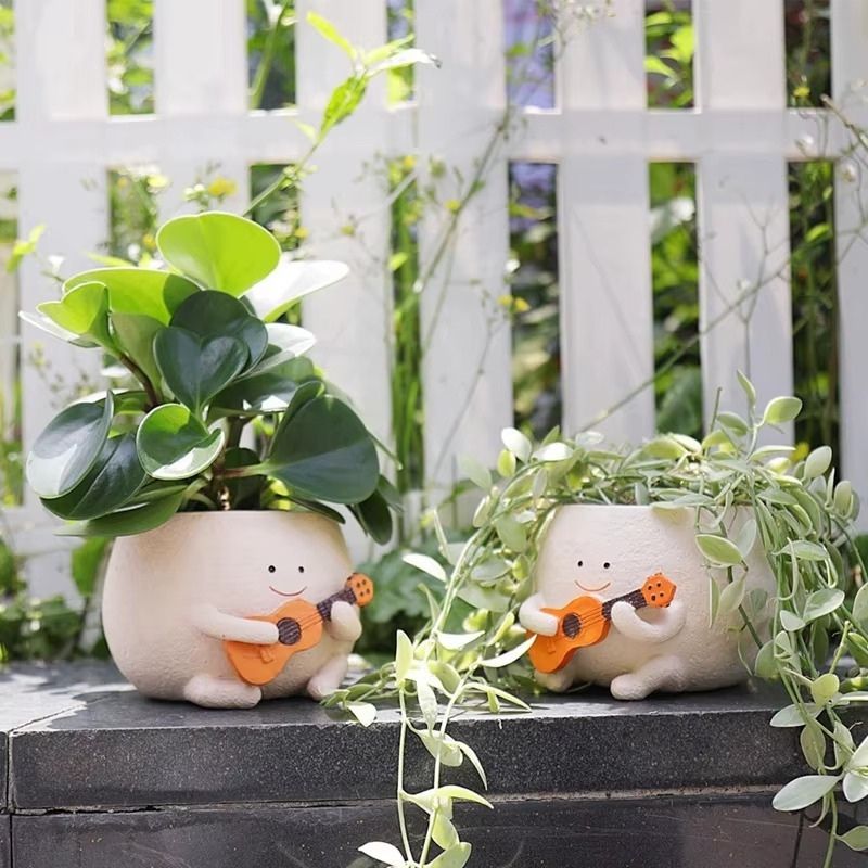 Planora plantepotte i resin – potte til bord, hylde eller have