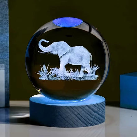 Elevara LED lampe med lasergraveret elefant – bordlampe med dekorativ kugle