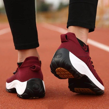 Dame sneakers med slip-on design og plateausål – Virella