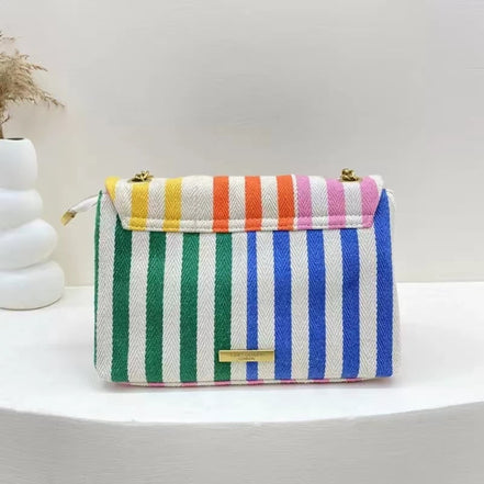 Strivana taske dame – skuldertaske med stribet design og rem