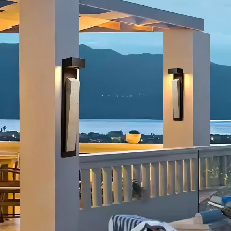 Varento LED væglampe i jern – væglampe med kompakt design til vægmontering