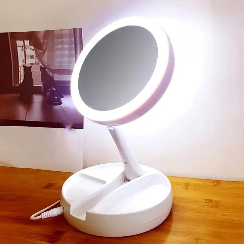 Miravelle rejsespejl – LED spejl med foldbart design og opbevaringsrum