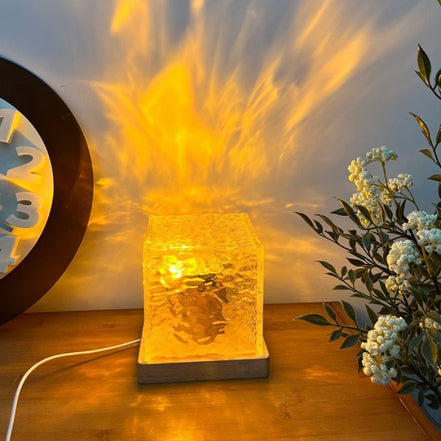 Aquavera projektorlampe med vandbølgeeffekt
