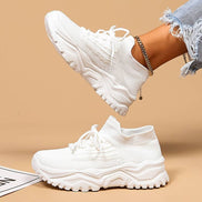 Zerava mesh-sneakers med bred sål og skridsikker ydersål