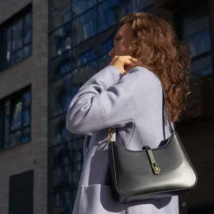 Elviana shoulder bag med justerbar rem