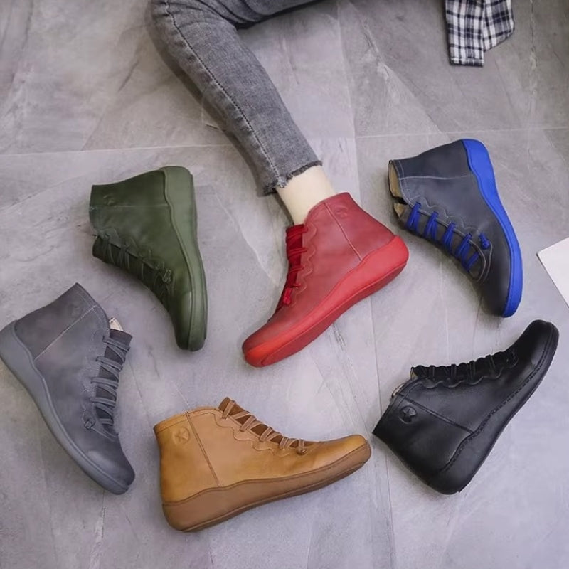 Selvani ankle boots med snøredetaljer og lynlås