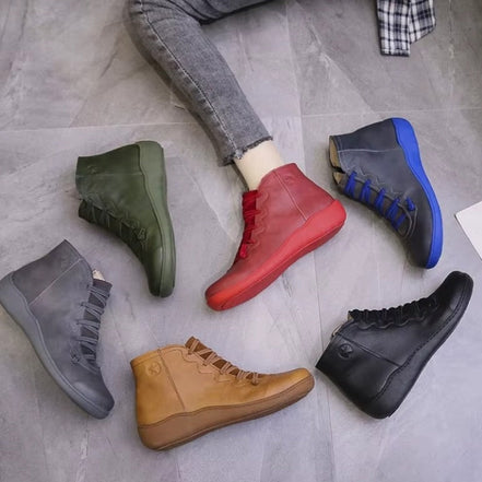 Selvani ankle boots med snøredetaljer og lynlås