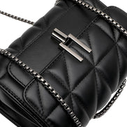 Naira skuldertaske i quiltet design
