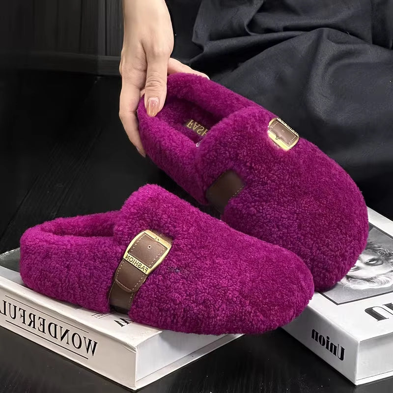 Elvane flade slippers med spænde og rund tå