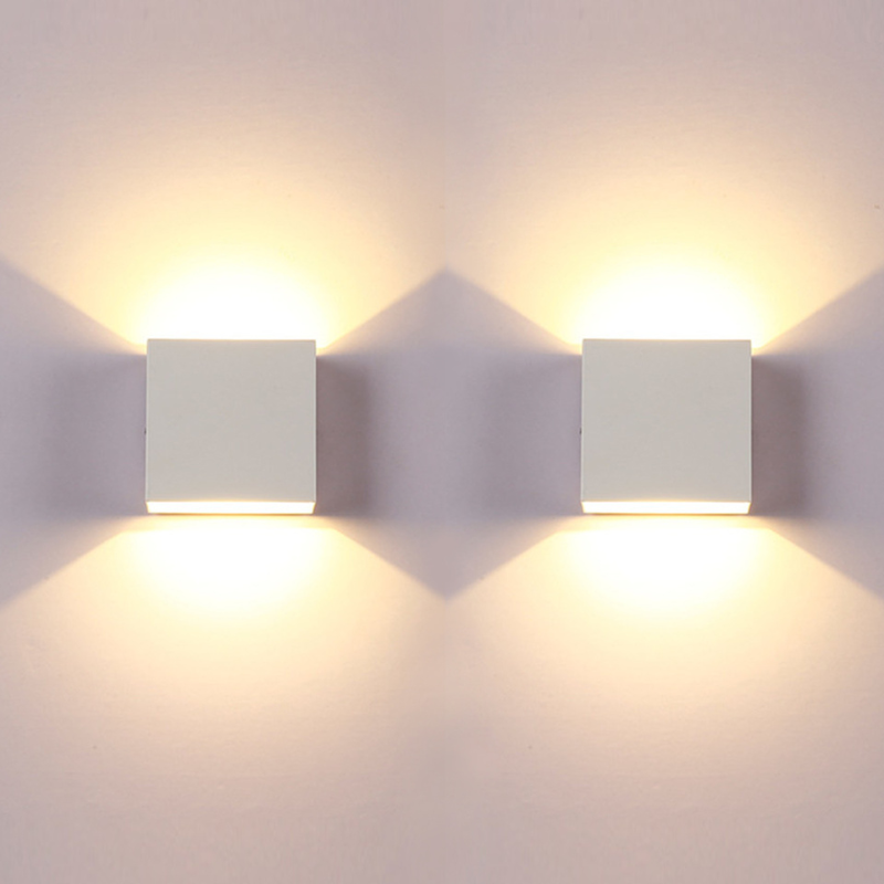 Selvara LED væglampe – lampe i aluminium med rektangulært design til vægmontering