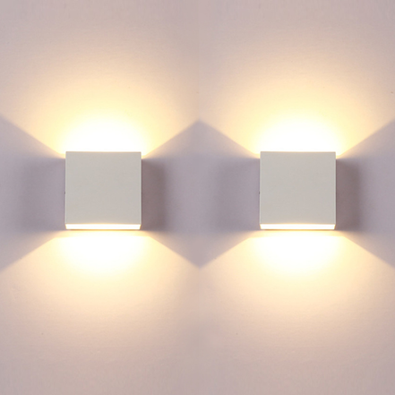 Selvara LED væglampe – lampe i aluminium med rektangulært design til vægmontering