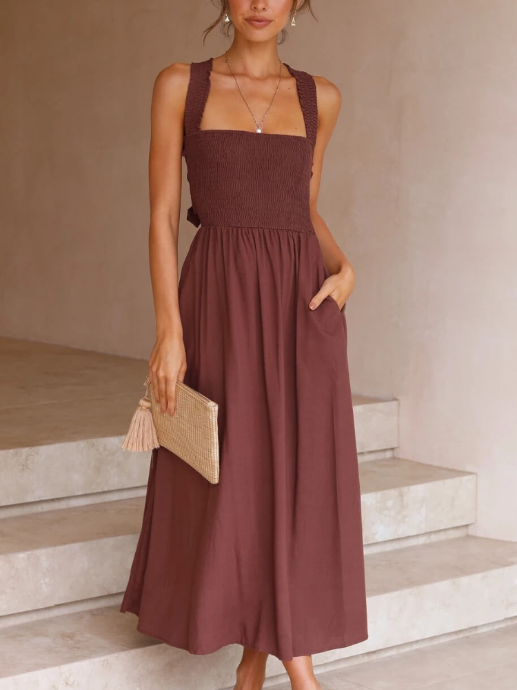 Maribel ærmeløs kjole med brede stropper og lommer