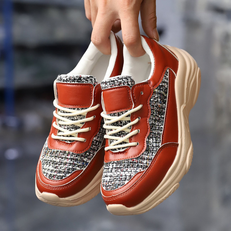 Rivon snøresneaker med skridsikker sål