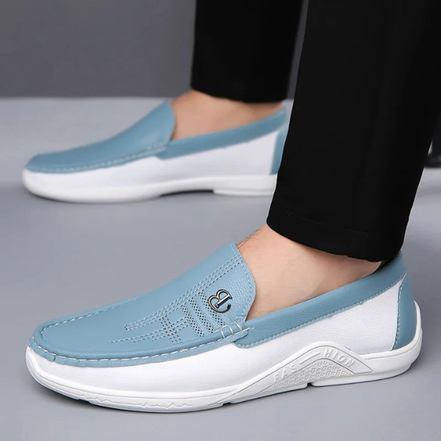 Herremokkasiner med slip-on design og rund tå – Corvian
