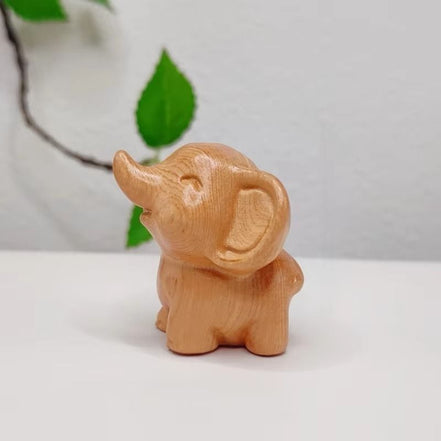 Animora dyrefigur i træ – dekorativ statue til bord eller hylde