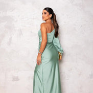 Selvoria dame maxikjole – one shoulder kjole med drapering og slids