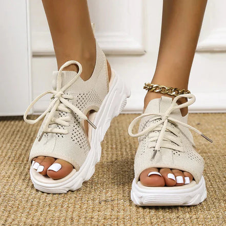 Zarevia kile-sandaler med justerbar ankelrem