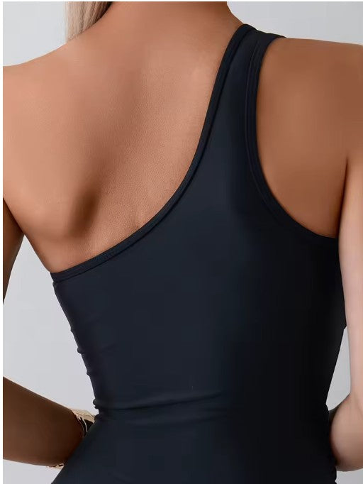 Méshara dame badedragt – asymmetrisk badedragt med shaping og mesh detaljer