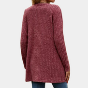 Dame cardigan med knaplukning, lommer og lange ærmer – strik cardigan til hverdag og lag-på-lag – Velmira