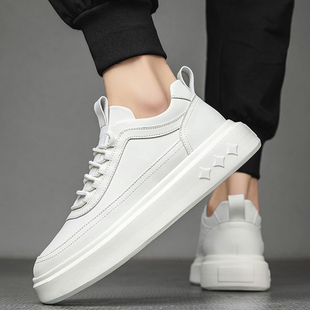 Enea casual zomerse herenschoenen van ademend, lichtgewicht materiaal met comfortabele pasvorm en moderne, relaxte uitstraling.