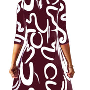 Minikjole med rund hals og 3/4 ærmer – kjole til hverdag og fritid – Elvara