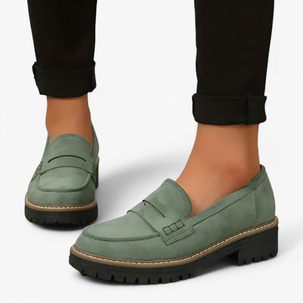 Marvella loafers med slip-on design og stabil hæl