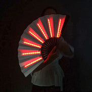 Håndventilator med LED lys og foldbart design – bærbar ventilator til rejse og udendørs – Lumiflo